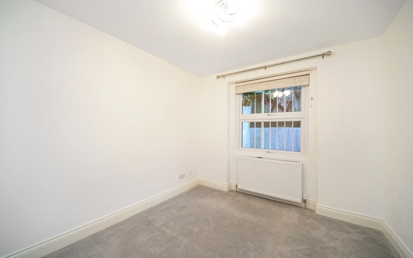 Property under offer in London, NW3 London Residential