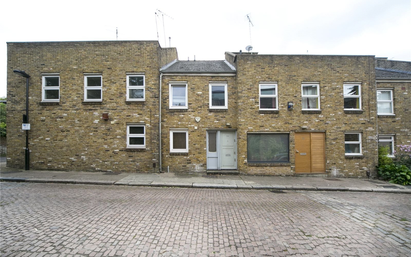 House to let in Camden, NW1 London Residential